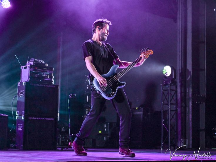 Keanu Reeves, grande fan dei Joy Division