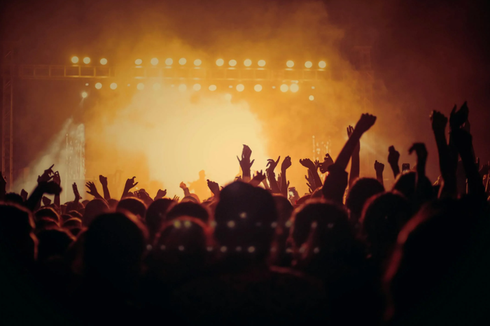 https://images.rockol.it/DVKz8Atr4XaDRY3SNmcTnb5apAE=/700x0/smart/rockol-img/img/foto/upload/pexel-img-01.png