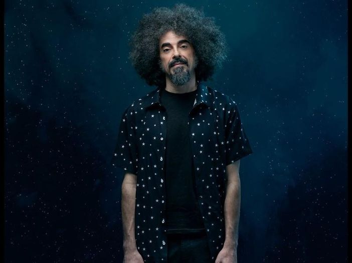 Caparezza: “Orbit Orbit” segna il ritorno dopo il silenzio Caparezza: “Orbit Orbit” segna il ritorno dopo il silenzio