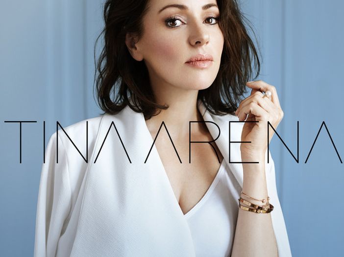 Ressa a Milano per Tina Arena, che sogna Sanremo 