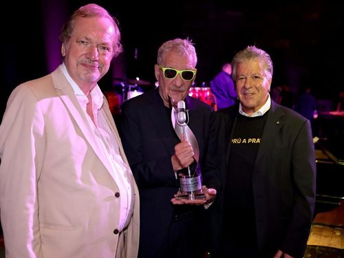 Assomusica ed ELMA premiano Paolo Conte