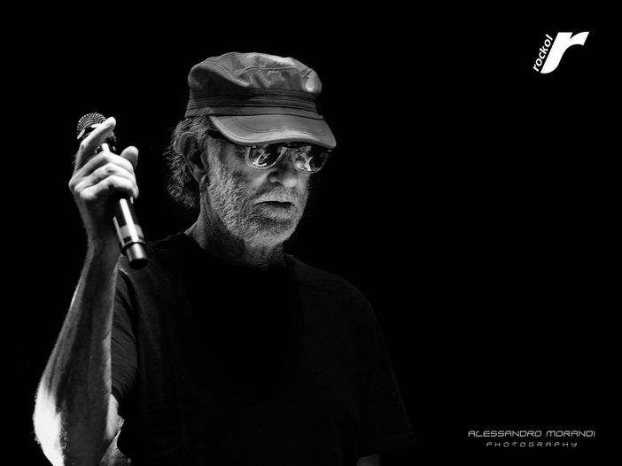 Canzoni da leggere: Francesco De Gregori, "Tutto più chiaro che qui" Canzoni da leggere: Francesco De Gregori, "Tutto più chiaro che qui"