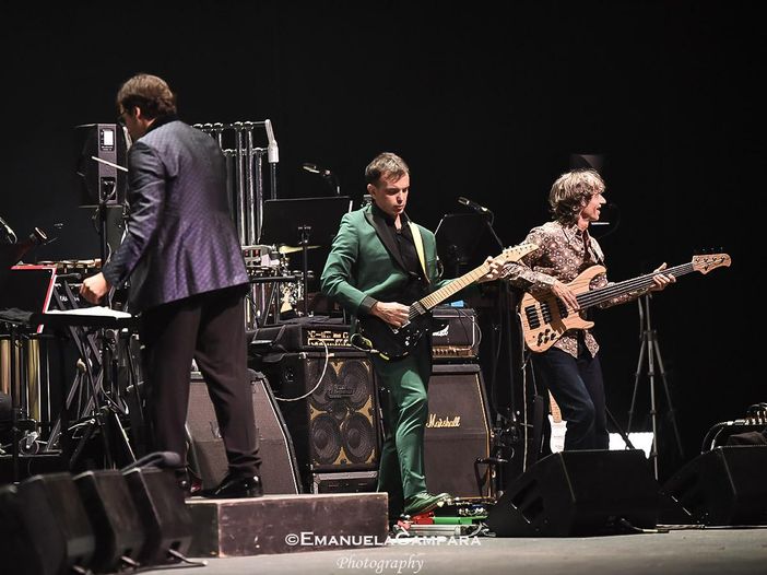 I nuovi Doors non ce la fanno: Stewart Copeland si rompe un braccio