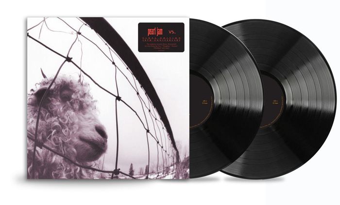 https://images.rockol.it/E32qFwn8Ri7vmAjexPvAZG_AVHw=/700x0/smart/rockol-img/img/foto/upload/pearljam-vs-blackvinyl-productshot.jpg