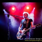 28 aprile 2017 - ObiHall - Firenze - Le Luci della Centrale Elettrica in concerto 28 aprile 2017 - ObiHall - Firenze - Le Luci della Centrale Elettrica in concerto