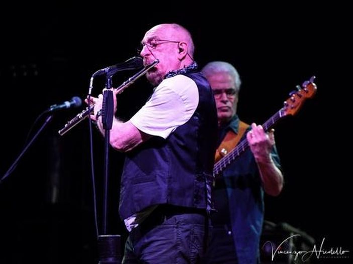 I Jethro Tull firmano per la Roadrunner I Jethro Tull firmano per la Roadrunner