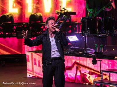 I Papa Roach non si fidano di Internet