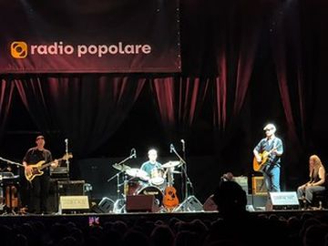 Glen Hansard - Patti Smith a Milano, l&rsquo;omaggio di Tony Shanahan a Glen Hansard