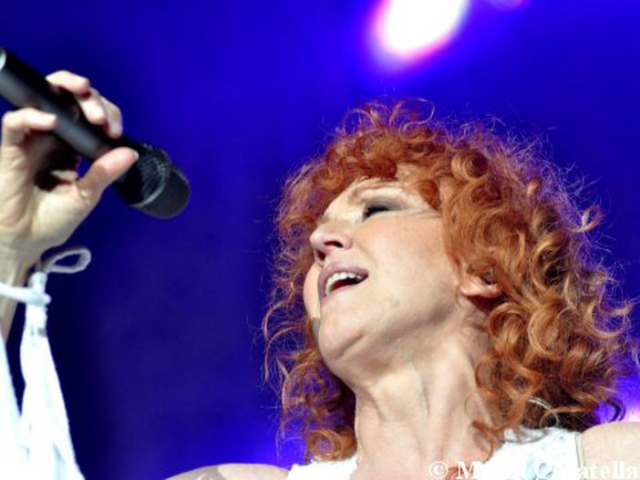 Fiorella Mannoia, nuovo album di duetti con Ligabue, Pausini, Ferro e altri Fiorella Mannoia, nuovo album di duetti con Ligabue, Pausini, Ferro e altri