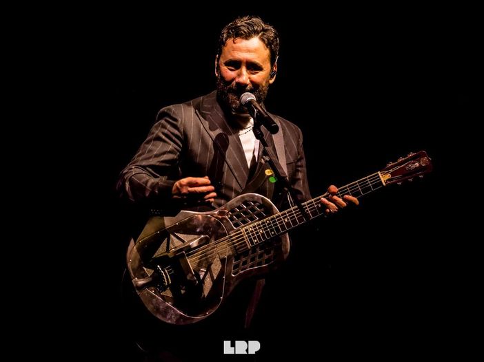 Non c&#039;&egrave; una nuova canzone dei Tiromancino che non suoni subito come un grande classico