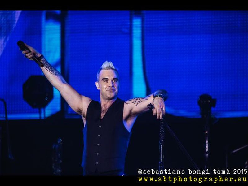 23 luglio 2015 - Lucca Summer Festival - Piazza Napoleone - Lucca - Robbie Williams in concerto