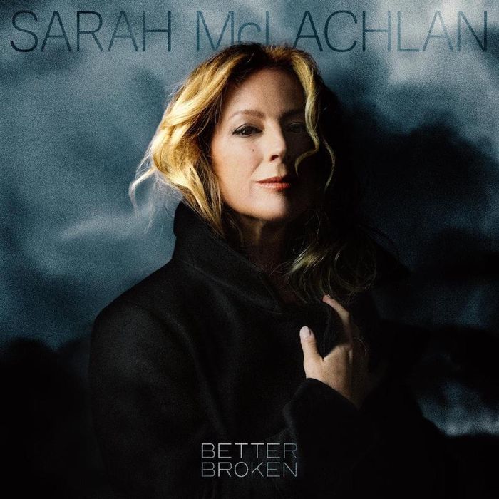 https://images.rockol.it/FCzZqj8jQbVnLxZKrqZiHiH6taA=/700x0/smart/rockol-img/img/foto/upload/sarah-mclachlan-better-broken-1750944724.jpg