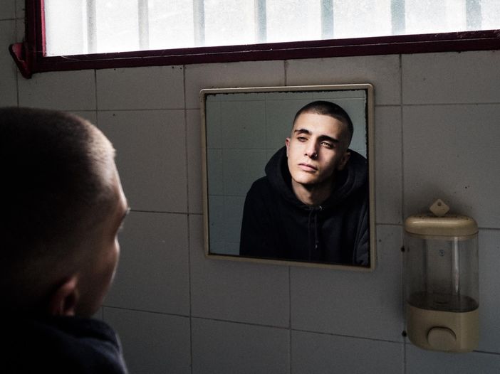 Yof, un Tiziano Ferro per la Generazione Z Yof, un Tiziano Ferro per la Generazione Z