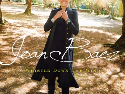 E’ ‘Dark chords on a big guitar’ il nuovo album di Joan Baez