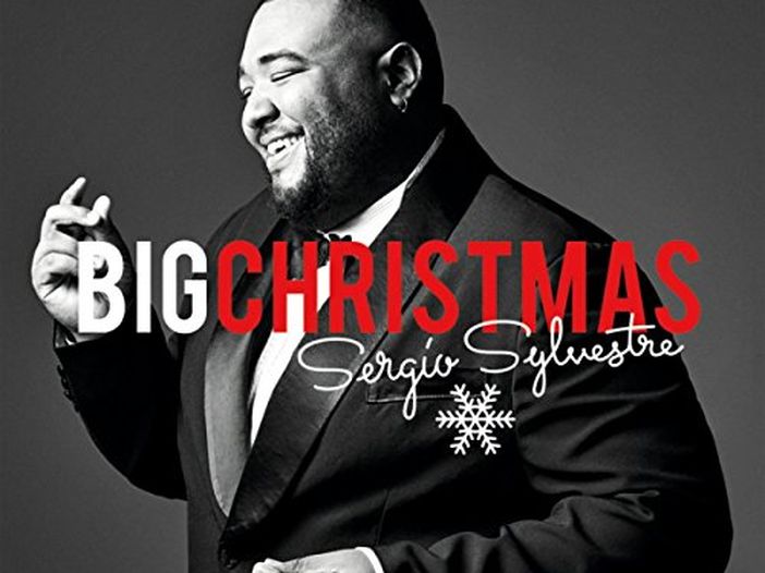 Sergio Sylvestre, rinviato il tour: il vincitore di Amici partecipa ad un progetto della Disney e prepara il nuovo album - VIDEO Sergio Sylvestre, rinviato il tour: il vincitore di Amici partecipa ad un progetto della Disney e prepara il nuovo album - VIDEO
