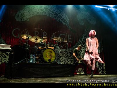Garbage al mix dei nuovi brani