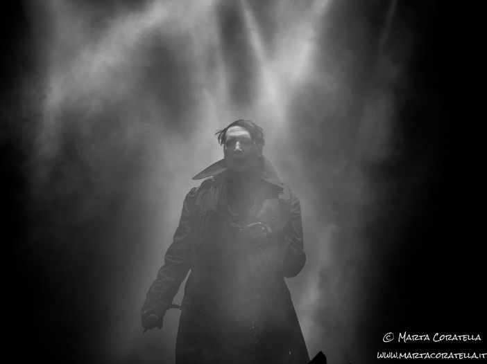 Marilyn Manson risponde all&amp;#8217;accusa di violenza sessuale. Anzi, no