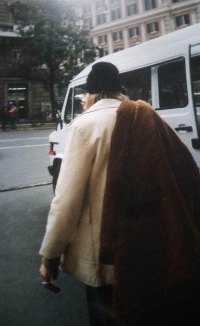 https://images.rockol.it/G3k8XrP9S1Nom4plJVD1VEBhDAU=/700x0/smart/rockol-img/img/foto/upload/01-cobain-roma.jpg