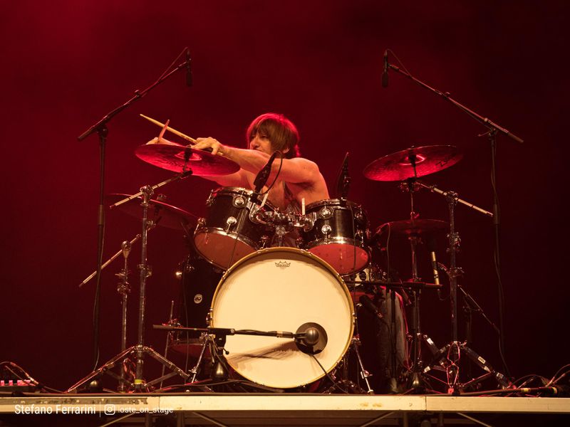 9 luglio 2025 - Comfort Festival - Villa Casati Stampa - Cinisello Balsamo (Mi) – Wolfmother in concerto 9 luglio 2025 - Comfort Festival - Villa Casati Stampa - Cinisello Balsamo (Mi) – Wolfmother in concerto