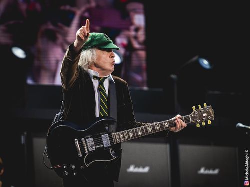 AC/DC fedeli alla linea: 'Non abbiamo bisogno di iTunes'