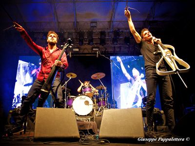 2Cellos