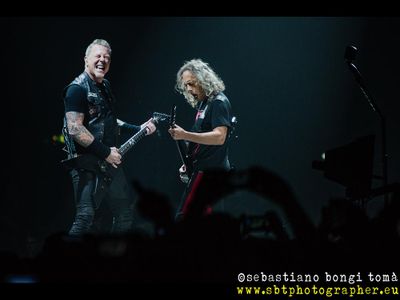 Metallica live in Antartide: niente impianto, concerto diffuso via cuffia audio