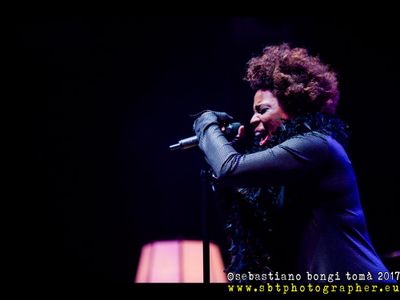 Macy Gray
