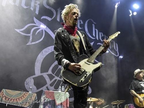 "Rock Therapy": una canzone da ascoltare guidando. "Like I roll".