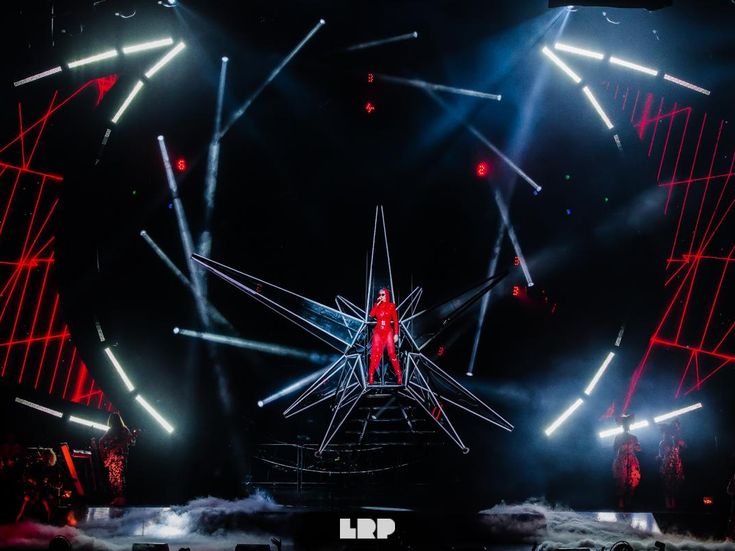 Katy Perry, anticipazioni in merito alla sua esibizione al Super Bowl - VIDEO