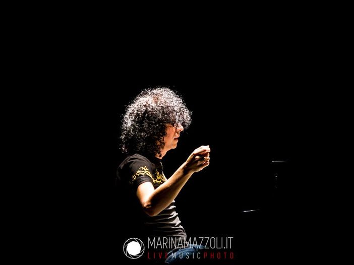 Giovanni Allevi firma la colonna sonora del film 'Aria' Giovanni Allevi firma la colonna sonora del film 'Aria'