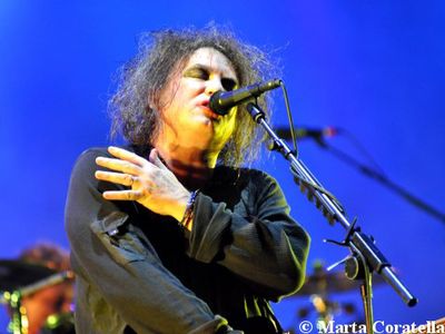Presto i Cure nei negozi con due dischi: un’antologia e un nuovo album a partire dall’autunno