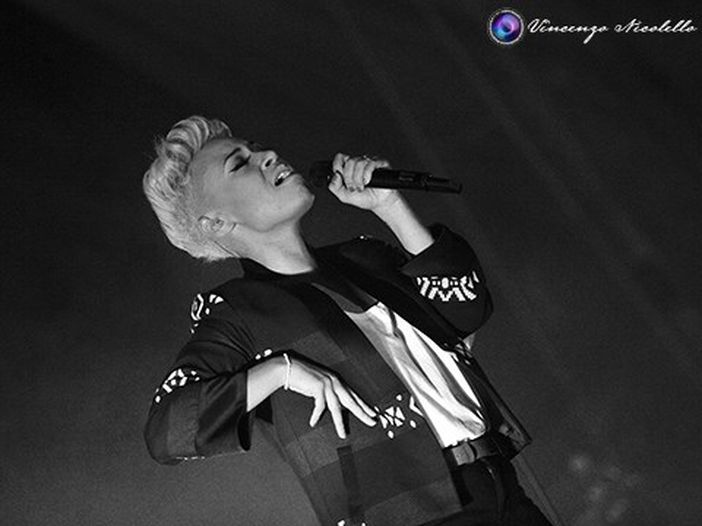 Emeli Sandé ripubblica (con aggiunte) il suo album Emeli Sandé ripubblica (con aggiunte) il suo album