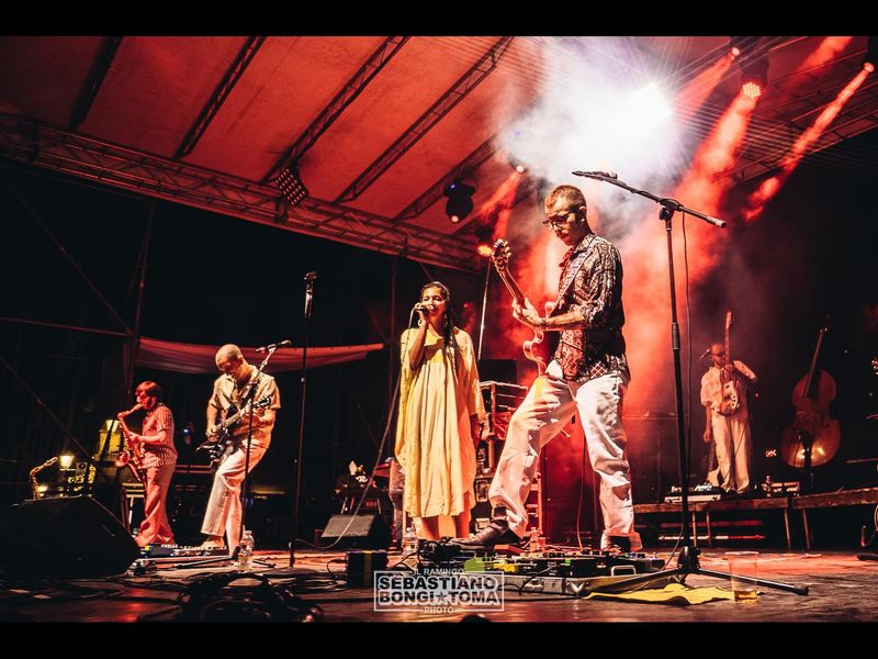20 luglio 2021 - Moonland - Piazza Matteotti - Sarzana (Sp) - Venerus in concerto