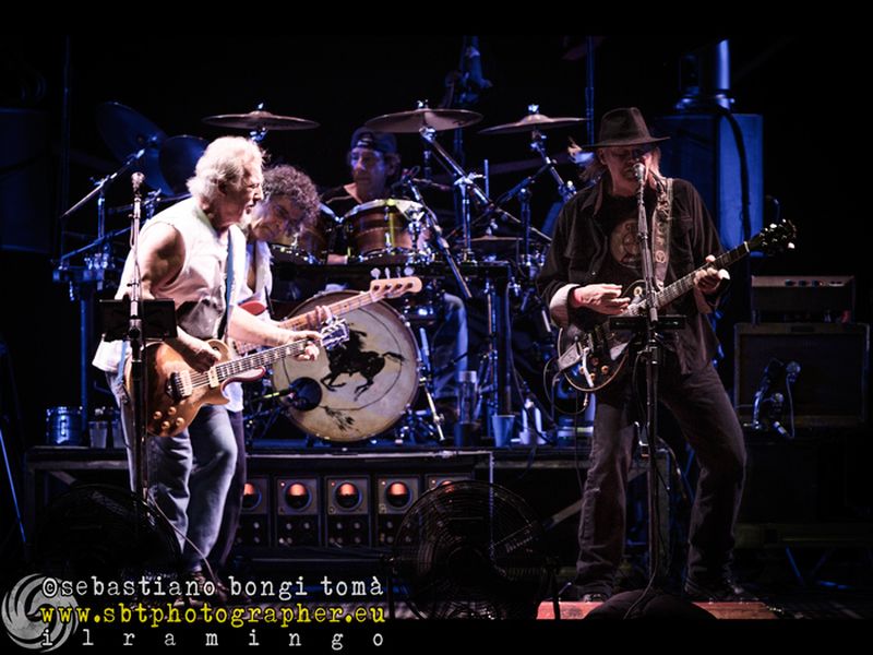 25 luglio 2013 - Lucca Summer Festival - Piazza Napoleone - Lucca - Neil Young in concerto