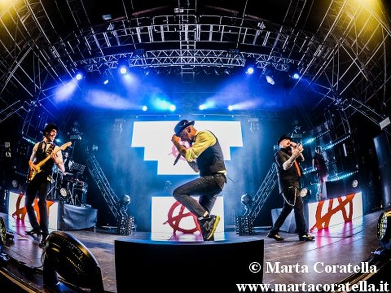 12 marzo 2015 - Atlantico Live - Roma - J-Ax in concerto
