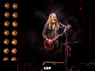 Presto al debutto side project di due ex Alice In Chains