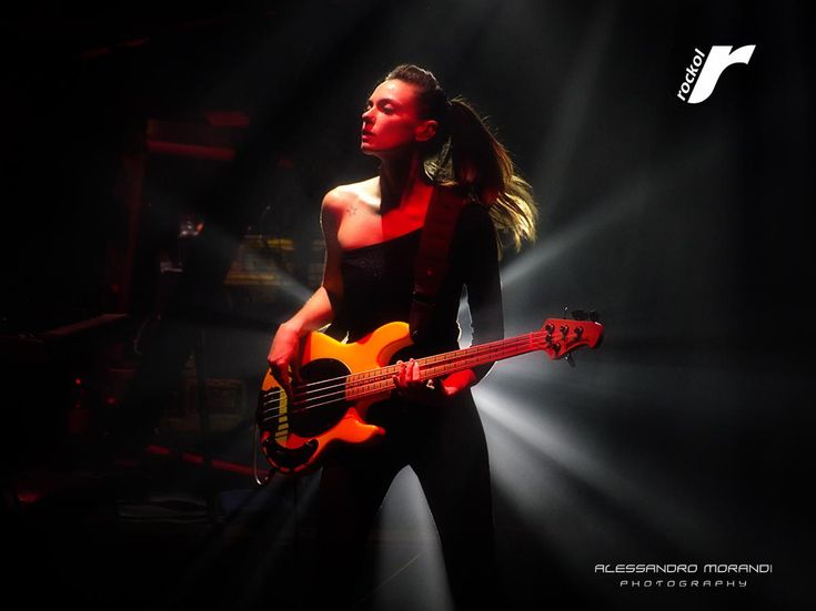 Nek sospettato di plagio: l&apos;accusa dei Mothra