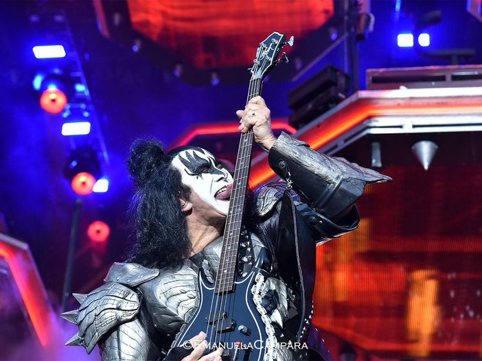 Kiss: tutte le censure al concerto dei record di Dubai