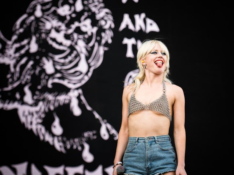 15 giugno 2022 - I-Days - Ippodromo - Milano - Amyl and the Sniffers in concerto