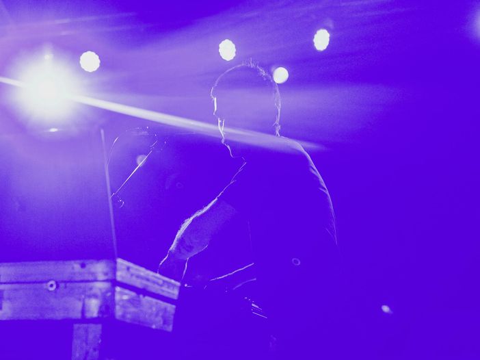 Lowtopic cerca nell&rsquo;elettronica qualcosa di s&eacute;