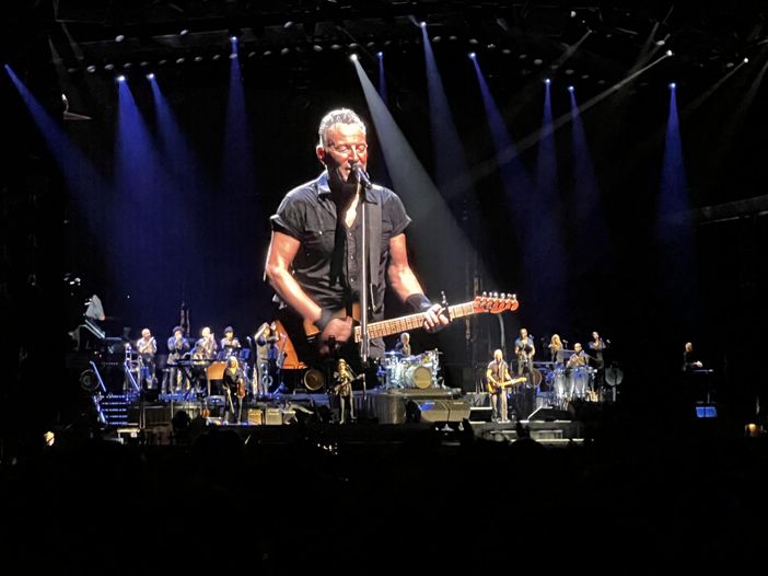 Springsteen: due fan sul palco per la proposta di matrimonio