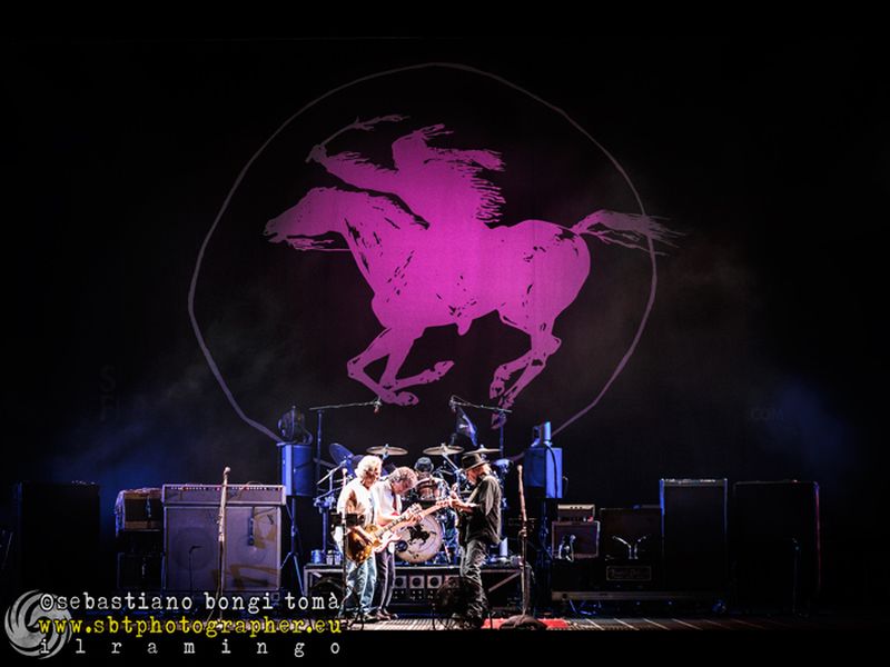 25 luglio 2013 - Lucca Summer Festival - Piazza Napoleone - Lucca - Neil Young in concerto