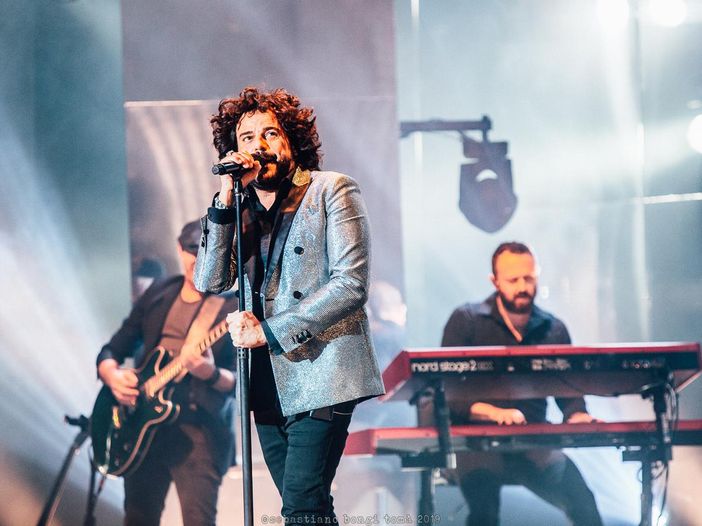 Francesco Renga, esce il singolo 'Nuova luce' e il 28 aprile l'album dal vivo: l'ascolto di Rockol - TRACKLIST/COPERTINA Francesco Renga, esce il singolo 'Nuova luce' e il 28 aprile l'album dal vivo: l'ascolto di Rockol - TRACKLIST/COPERTINA