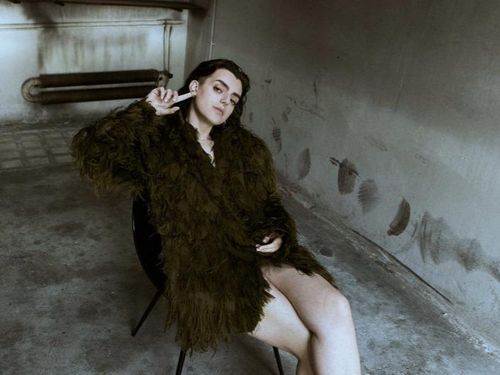 Carosello, Francamente entra nel roster