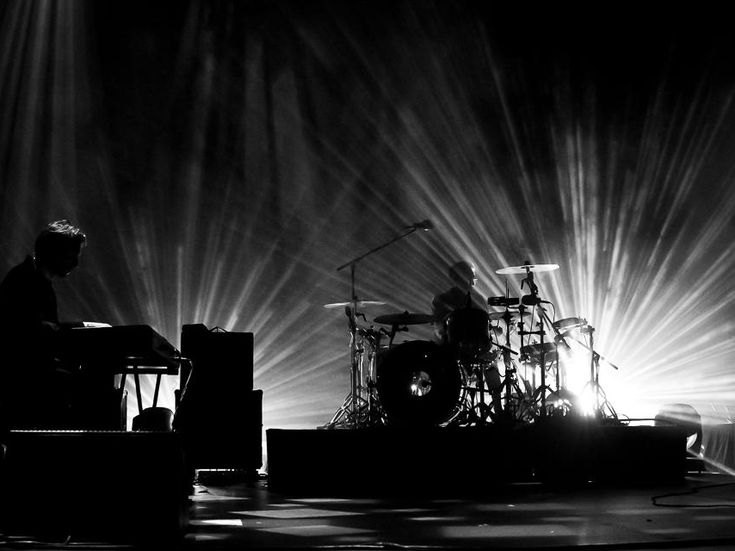 Interpol: scarica il nuovo singolo con l&apos;inedito &apos;What is what&apos;