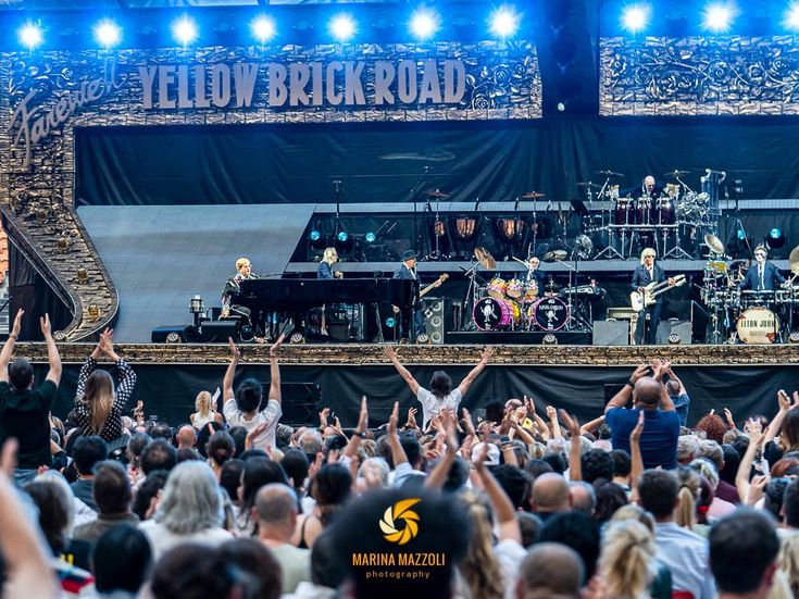 Summer Festival di Lucca: in cartellone Elton John, Pino Daniele e Backstreet Boys