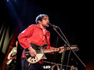 Mare e noia nel nuovo album di Peter Bjorn and John