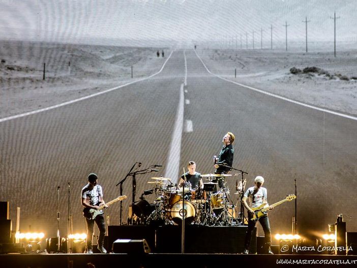 U2: i video del primo concerto allo stadio Olimpico di Roma - GUARDA