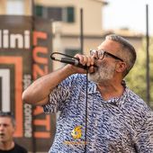 25 giugno 2019 - Giardini Luzzati - Genova - Frankie Hi Nrg Mc presenta il suo libro &#039;Faccio la mia cosa&#039;