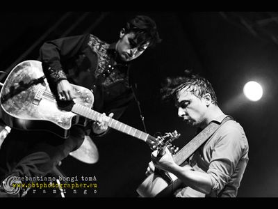 La copertina di "SUPEREROI"